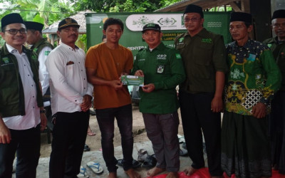 LAZISNU PCNU Bogor Salurkan Bantuan untuk Korban Angin Puting Beliung di Kecamatan Palas